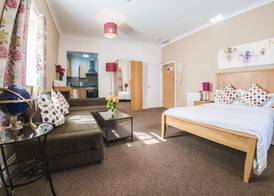 Ilford Central Luxury Apartments 5