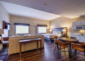 Alpenglow Lodge 3