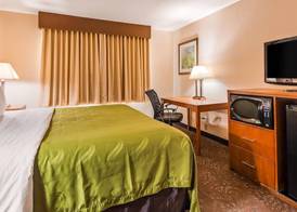 Quality Inn Tomah 5
