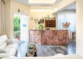 Labyrinth Hotel 2