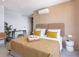 Theta Boutique Hotel 3