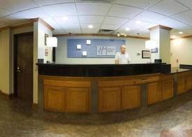 Holiday Inn Express & Suites FAYETTEVILLE-UNIV OF AR AREA by IHG 2