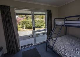 Fiordland Great Views Holiday Park 5