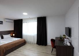 Bliss Inn Tunari 3