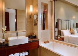 Crowne Plaza ZHENJIANG by IHG 3