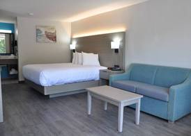 Clarion Inn 4