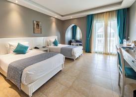 Sunrise Garden Beach Resort 3