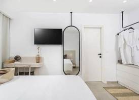 NŪSA suites & villas 5
