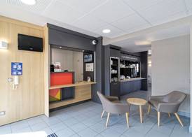 B&B HOTEL CHATEAUROUX Aéroport 3