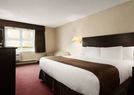 Days Inn by Wyndham Trois-Rivieres 4