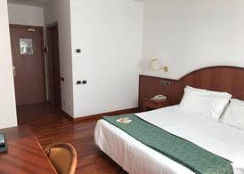 Hotel In Sylvis 3