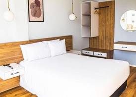 HUB HOTELS 2