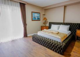 Gardan Hotel 4