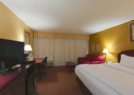 MCM Elegante Hotel & Suites Lubbock 5