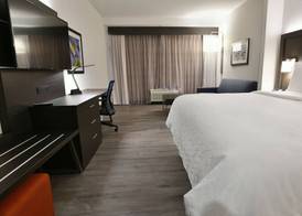 Holiday Inn Express & Suites JERSEY CITY - HOLLAND TUNNEL by IHG 2