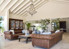 Ocean Breeze Boutique Hotel & Marina 2