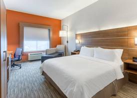 Holiday Inn Express & Suites O'FALLON/SHILOH by IHG 3