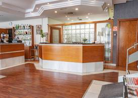 Hotel J. Balmes Vic 5