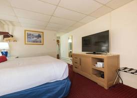 Fireside Inn and Suites Bangor 4