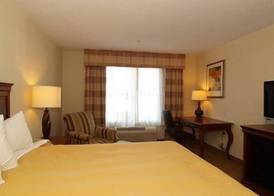 Comfort Inn & Suites Dover near Speedway 4