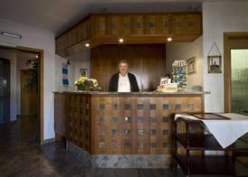 Hotel Blume 2