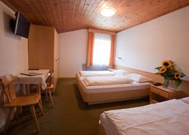 Hotel Ustaria Posta 3