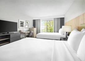 Country Inn & Suites by Radisson, Springfield, OH 5