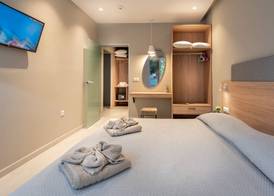 Sunday Hotel 3