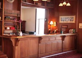 Decker Hotel & Bar 3