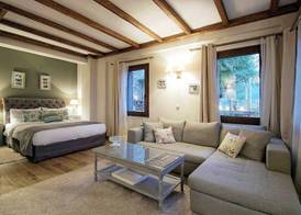 AlmondHouse Suites with Fireplace - ADULTS ONLY 3