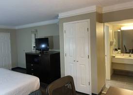 Quality Inn & Suites Tuscaloosa near University 5