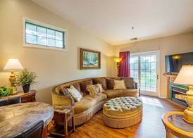 Grand Wood Suites 5