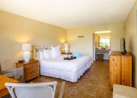 Naples Garden Inn 5