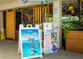 Waikiki Beachside Hostel 2