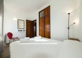 Rising Sun Top-Floor Flat 2