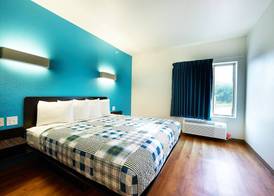 Emblaze Hotel 5