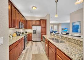 Lakeview Condo Directly Next To Pool Near WDW 2