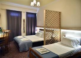 Nikolas Rooms 5