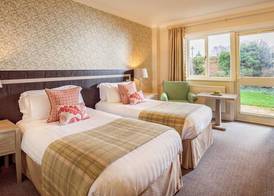 Careys Manor Hotel & SenSpa 3