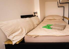 Flying Bed Apartment close to Castle 4
