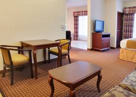 Holiday Inn Express & Suites CENTER by IHG 2