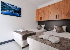 Mrt Suites Lara 5