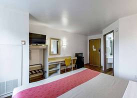 Motel 6-Baraboo, WI - Lake Delton-Wisconsin Dells 5