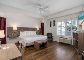 Naples Park Central Hotel 3