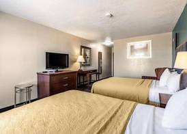 Rodeway Inn 5