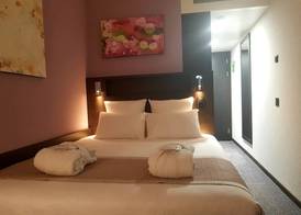 Nash Pratik Hotel 5