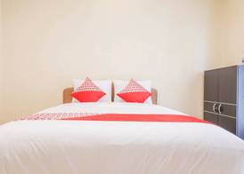 Super OYO 1654 Maha Bharata Kuta Inn 5
