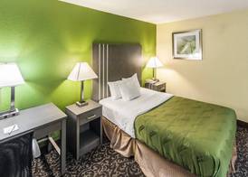 Quality Inn Decatur near US-224 4