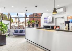 Metro Apartments on Darling Harbour 2