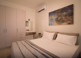 Lodge Modern Apartments - in Kalamaki Center, by ZanteWize 5